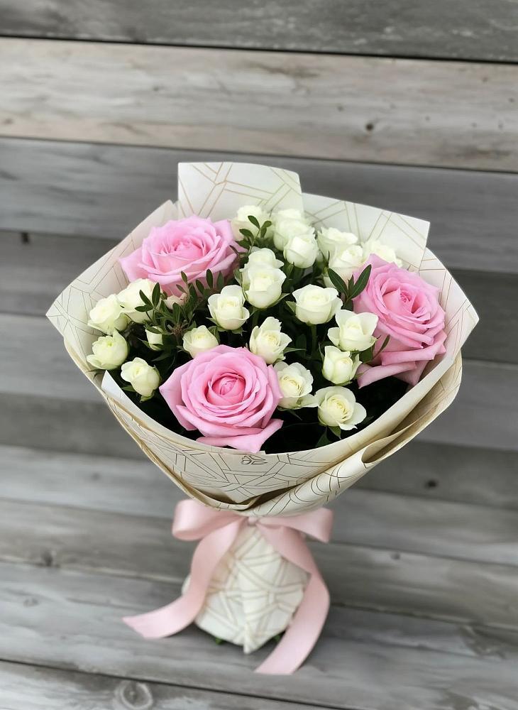 Букет цветов из: Розы в Шемордан