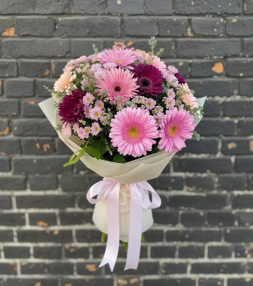 Букет цветов из: Герберы и Хризантемы в Шемордан
