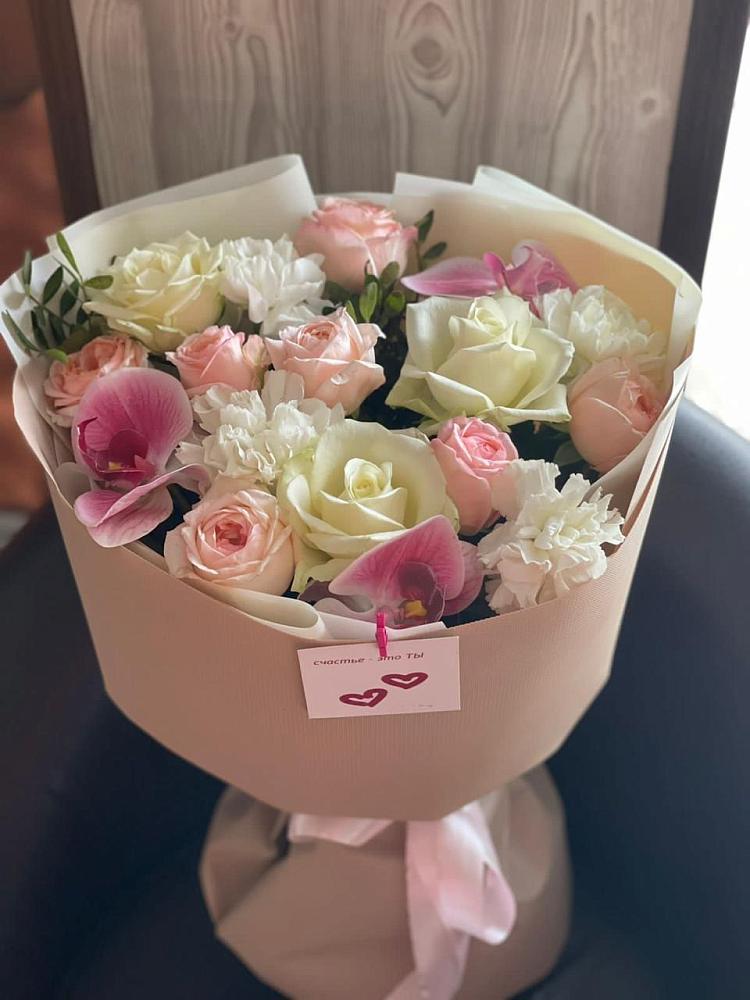 Букет цветов из: Орхидеи, Розы и Гвоздики в Шемордан