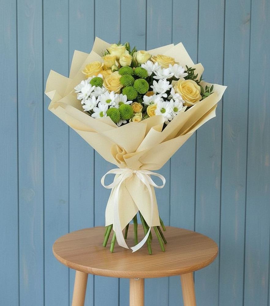 Букет цветов из: Хризантемы и Розы в Шемордан