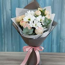 Букет цветов из:  Хризантемы и Розы в Шемордан