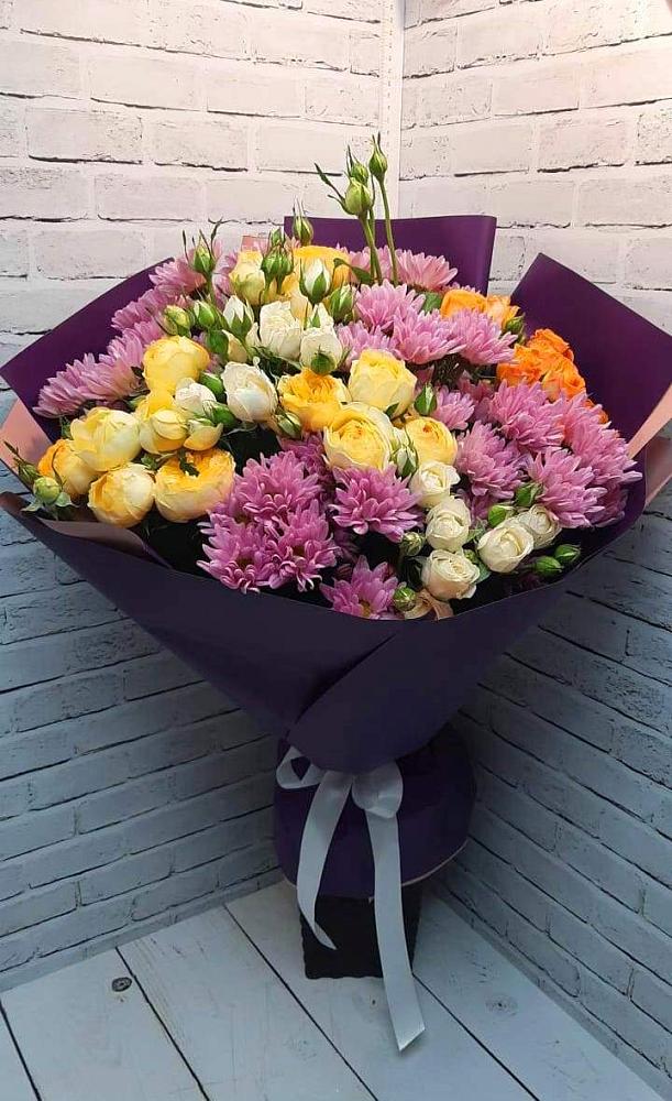 Букет цветов из: Хризантемы и Розы в Шемордан