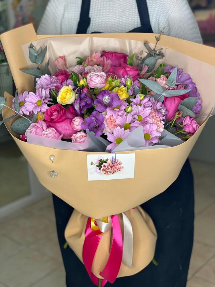 Букет цветов из: Хризантемы, Гвоздики и Альстромерии в Шемордан