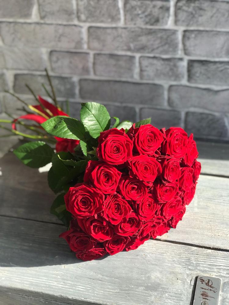 Букет Красные розы Фридом в Шемордан