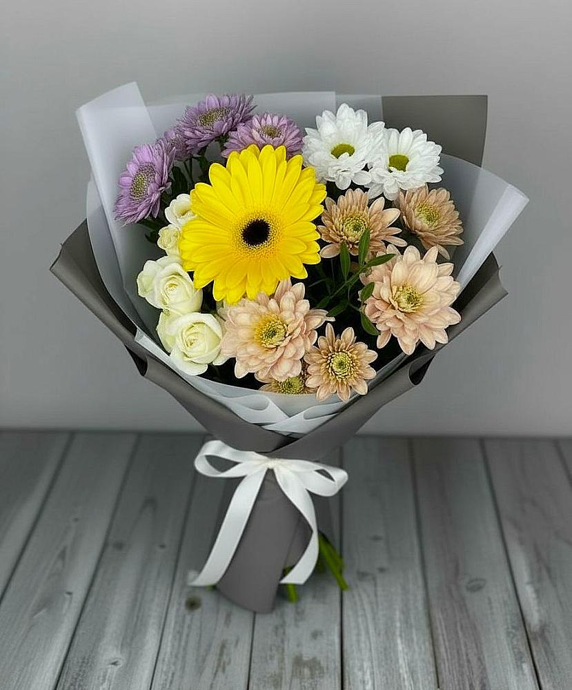 Букет цветов из: Розы, Герберы и Хризантемы в Шемордан