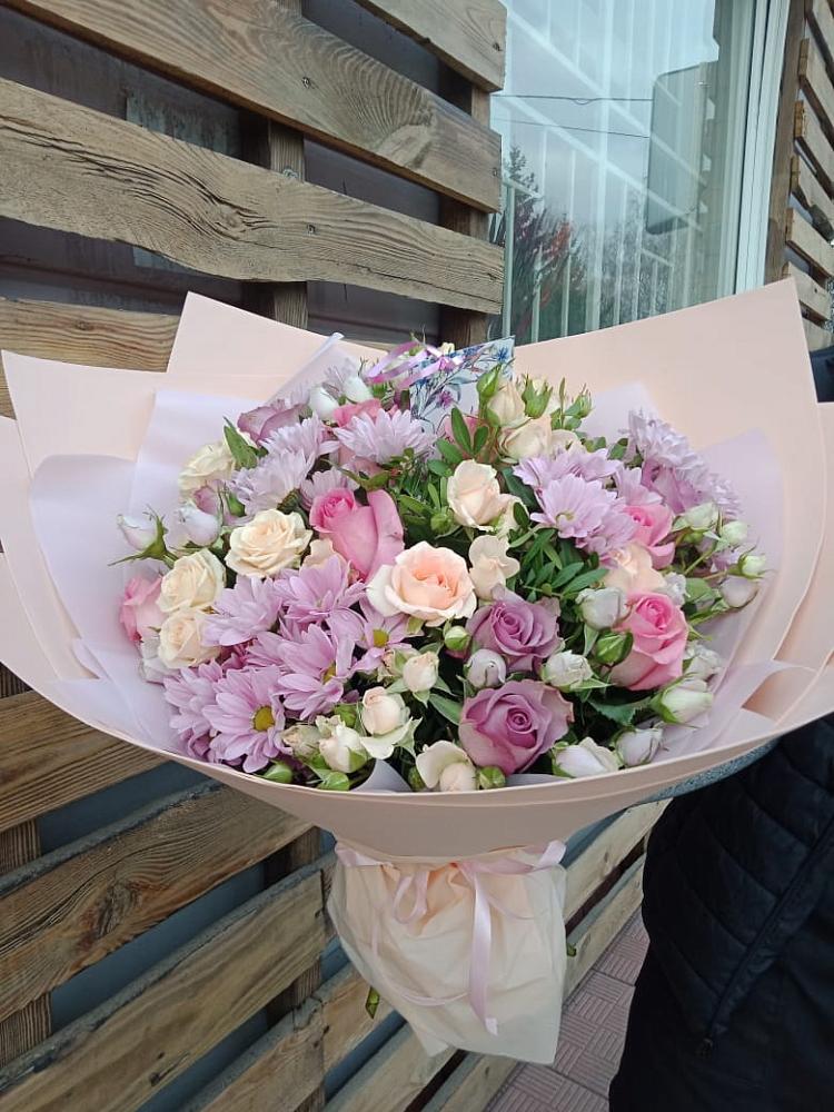 Букет цветов из: Розы и Хризантемы в Шемордан