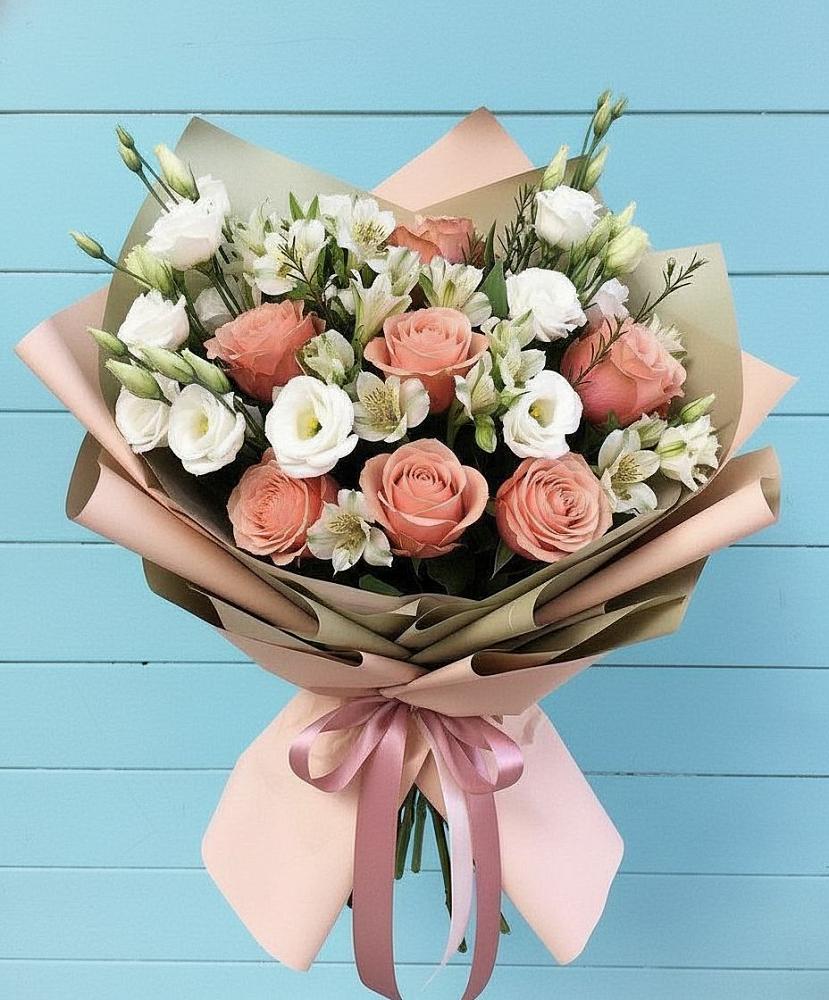 Букет цветов из: Розы, Альстромерии и Лизиантусы в Шемордан