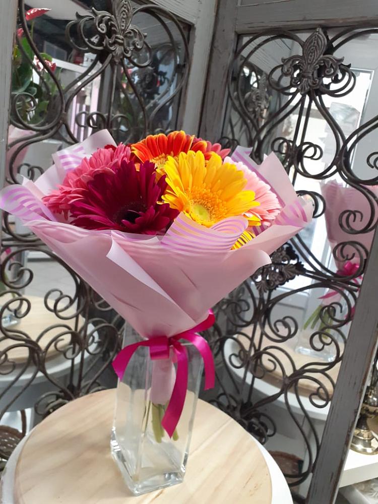 Букет цветов из: Герберы в Шемордан