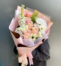 Букет цветов из:  Хризантемы и Розы в Шемордан