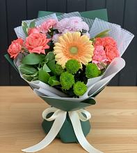 Букет цветов из:  Гвоздики, Розы, Герберы и Хризантемы #REPLACE_PRED# Шемордан