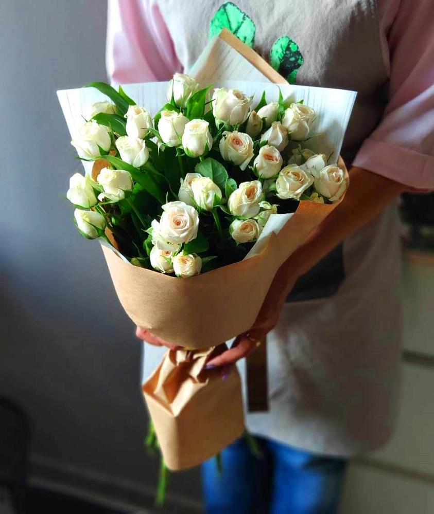 Букет цветов из: Розы в Шемордан