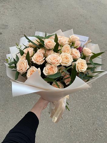 Букет Кремовые розы Латте в Шемордан