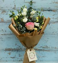 Букет цветов из:  Розы и Лизиантусы в Шемордан