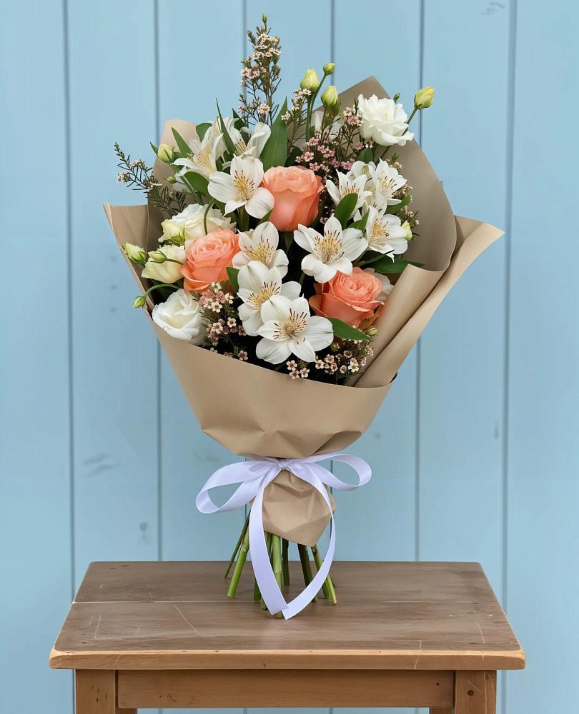 Букет цветов из: Альстромерии, Лизиантусы, Розы и Хризантемы в Шемордан