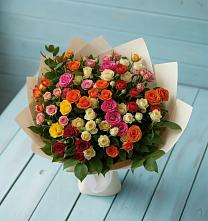 Букет Микс из разноцветных кустовых роз в Шемордан