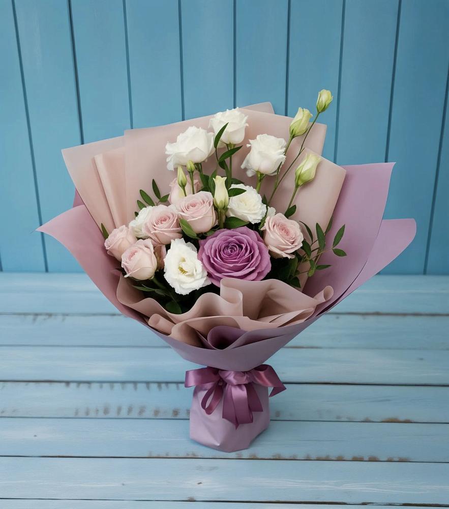 Букет цветов из: Розы и Лизиантусы в Шемордан